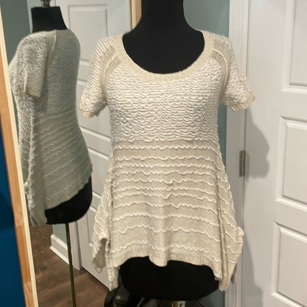 Anthropologie short sleeve sweater